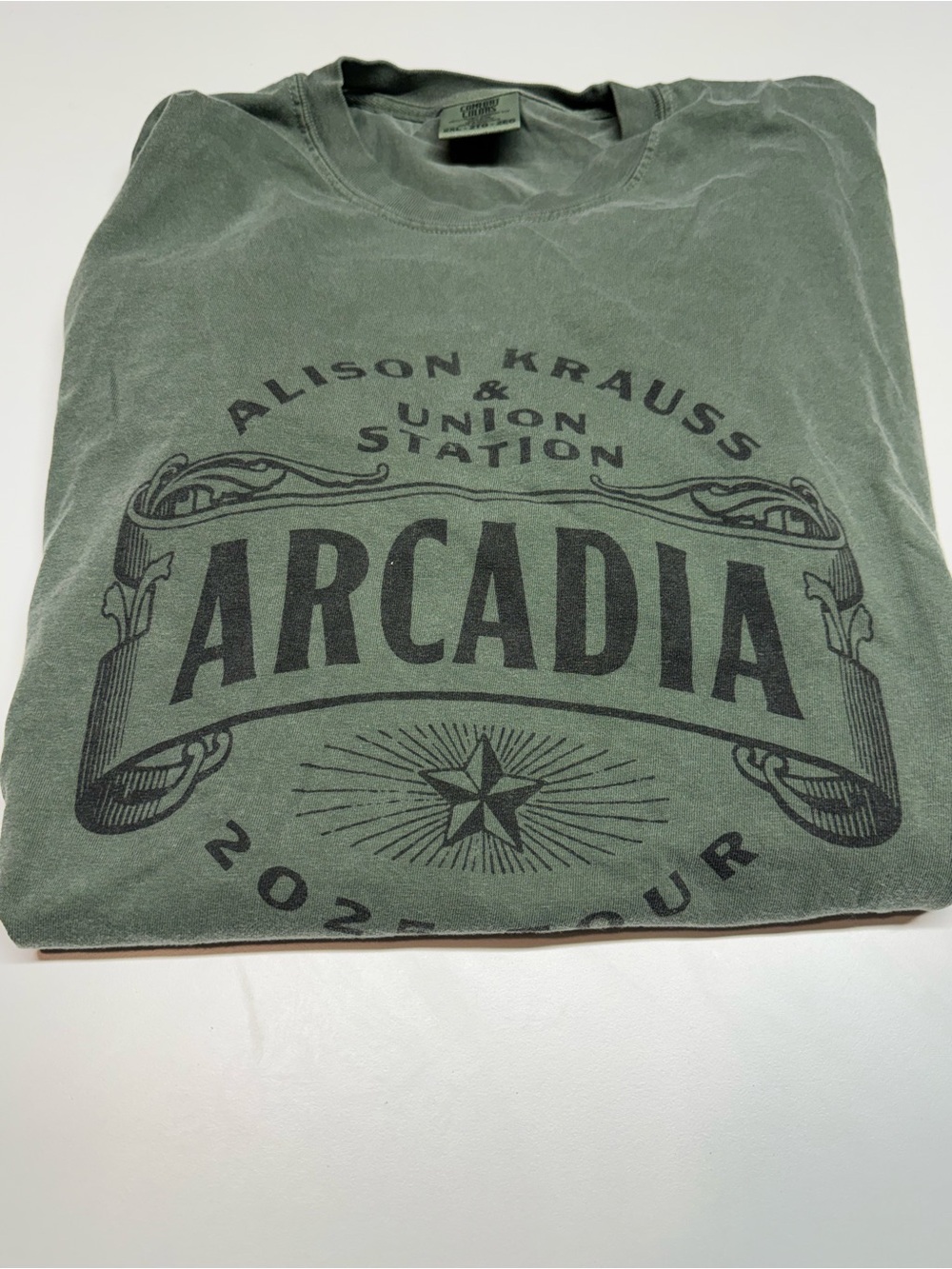 Alison Krauss & Union Station "Arcadia" Graphic Tee - Olive Green